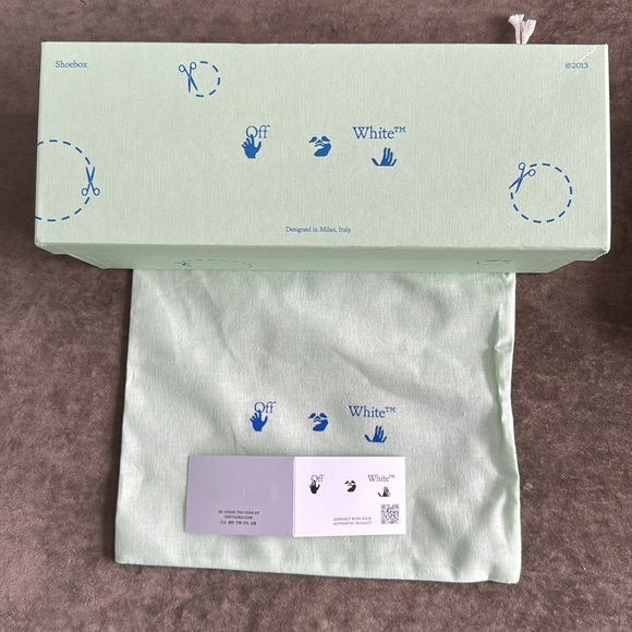 Off White slides. Dust bag, box and authen card included. Color- pink size- 6.5 - Picture 8 of 8